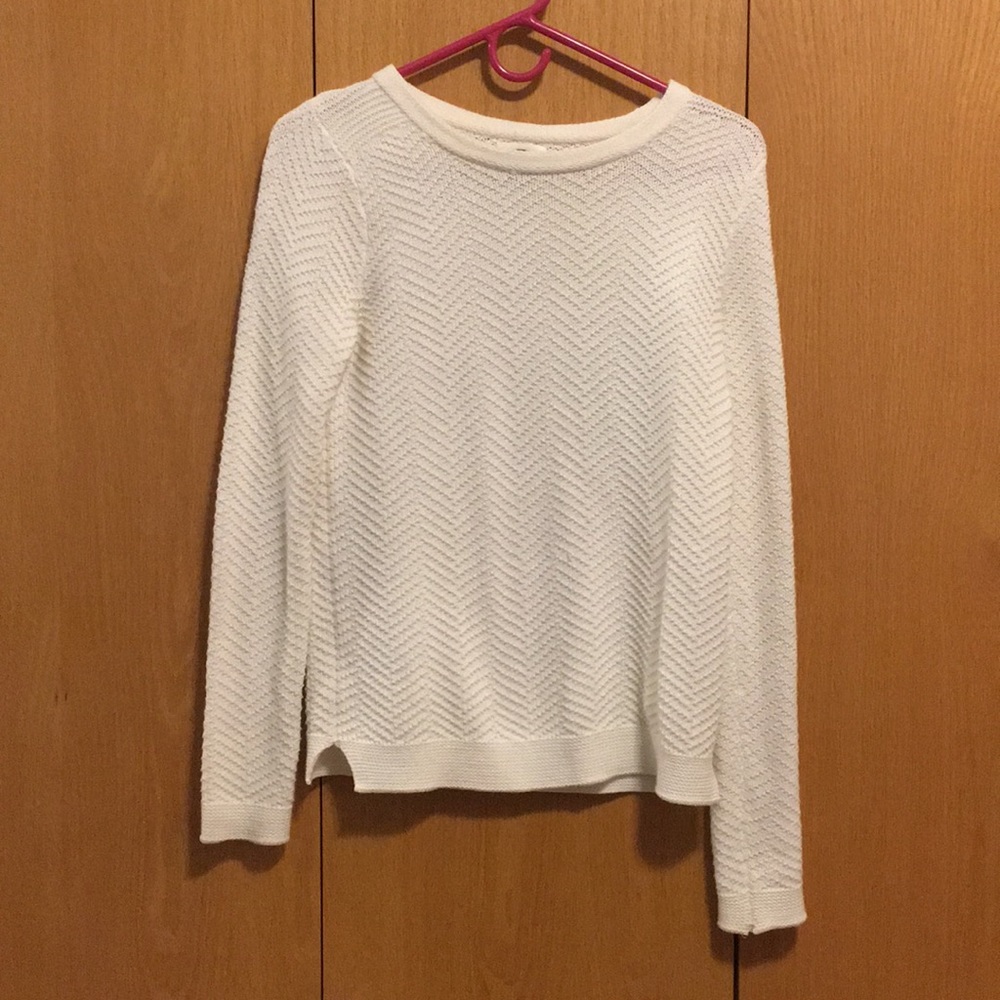 Long sleeve off white sweater